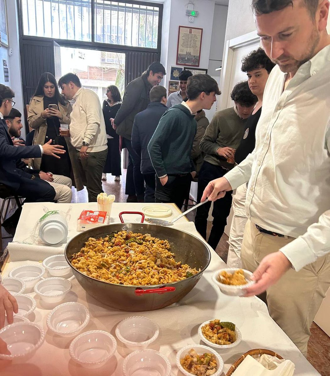 Quinta_Angustia's tweet photo. Imágenes de la #ConvivenciaDeHermanos del pasado domingo 8 de marzo, un día donde un gran numero de hermanos de todas las edades se dieron cita en la #CasaDeHermandad Un día de #Hermandad con mayúsculas. #cordobaesp https://t.co/Ae6DsMOIDg https://t.co/qgPN3PuO7R