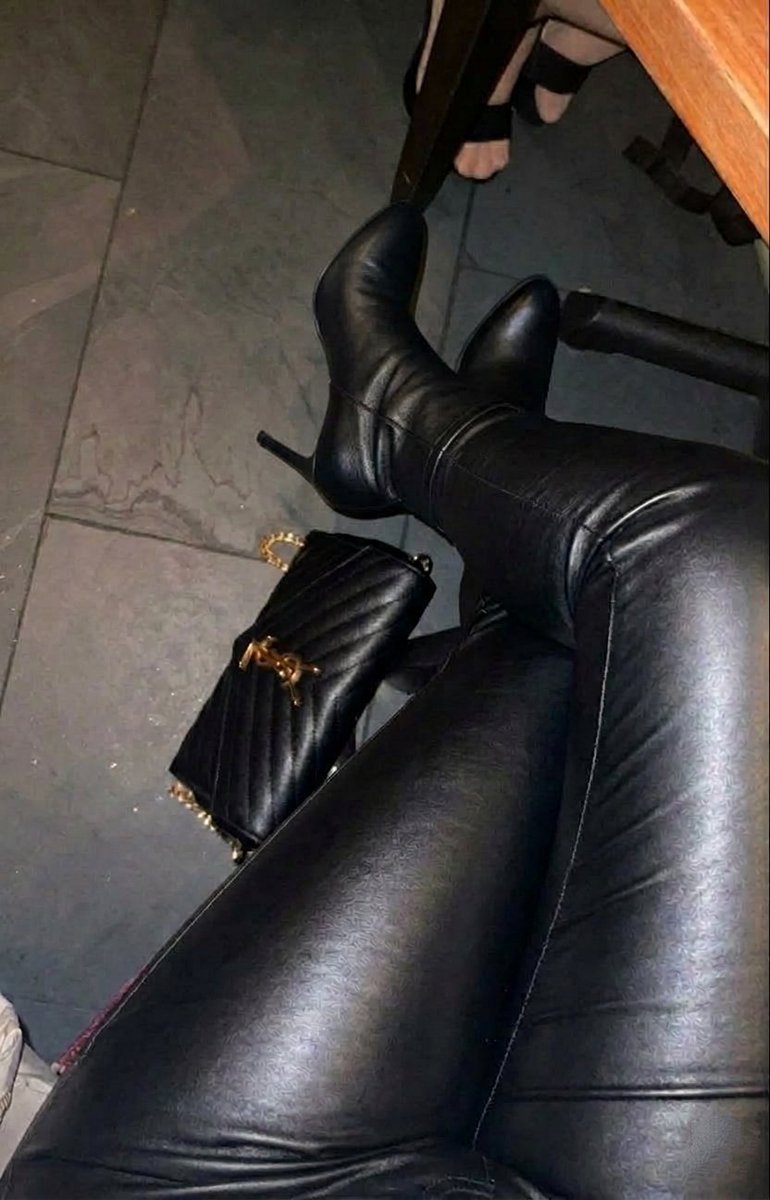 aynı kombini yapma ustası olddk mlsff😖😖