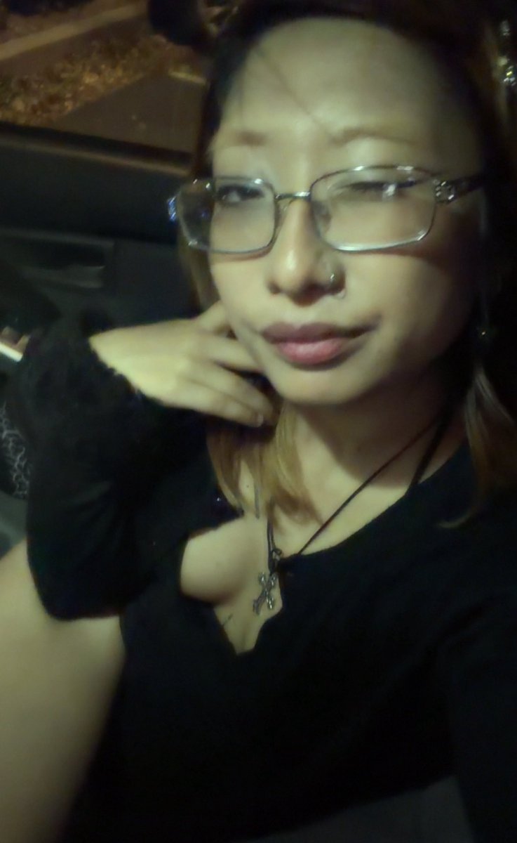 knives⚔️ tweet media