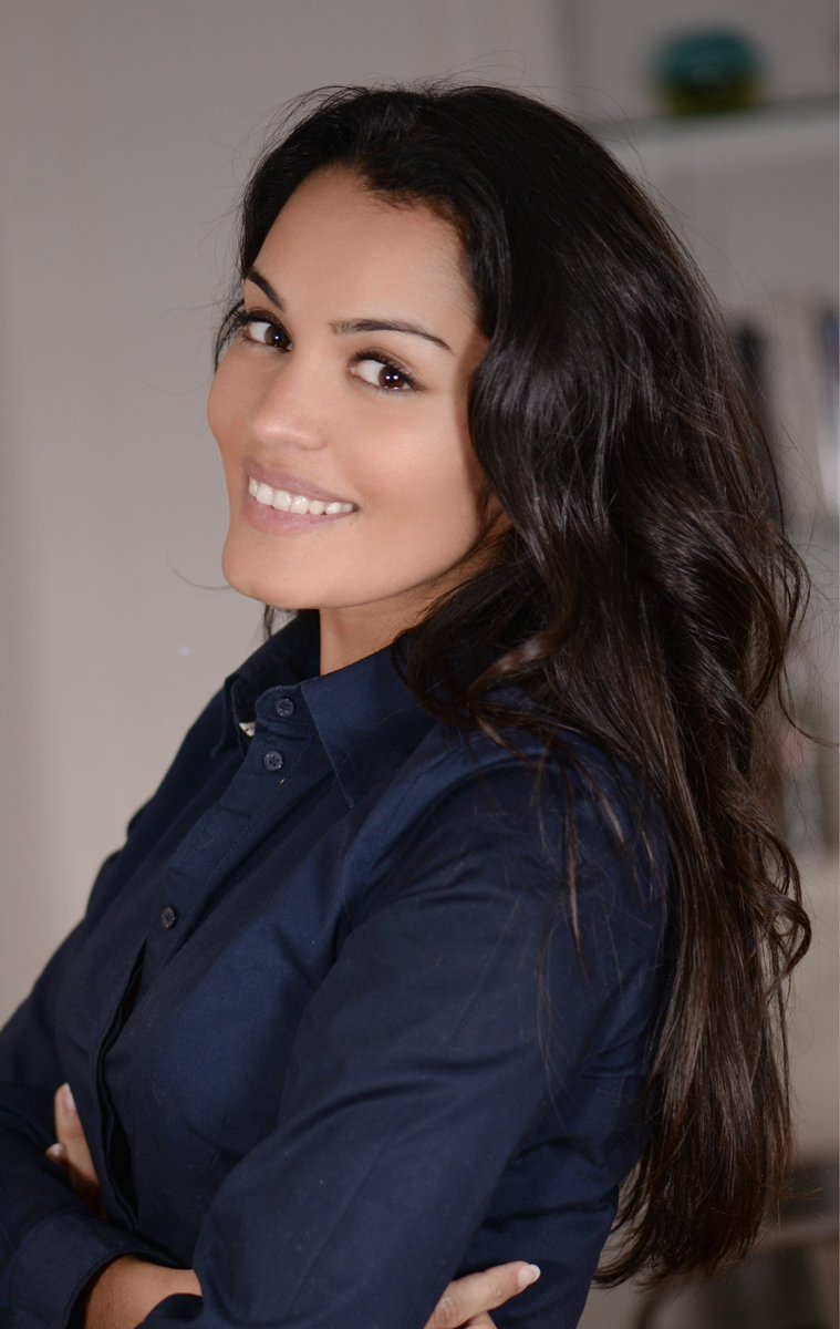 PFDMedias's tweet photo. Bienvenue à #AnnalisaGuérin qui rejoint @PFDM ! 

Journaliste, rédactrice en chef, showrunneuse puis productrice (#TF1/#LCI, #Canal+/#CNews, #francetv, #LagardèreStudios, #Mediawan), elle défend des récits humains, exigeants et engagés. https://t.co/pehozZK8Di