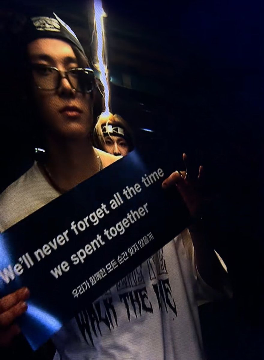 JAYBRAS0's tweet photo. heeseung, we will never forget all the time we spent together :)) https://t.co/oX64Ypgrzf