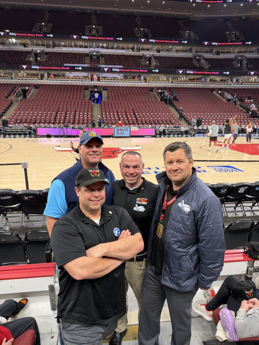 Tom Cross tweet media