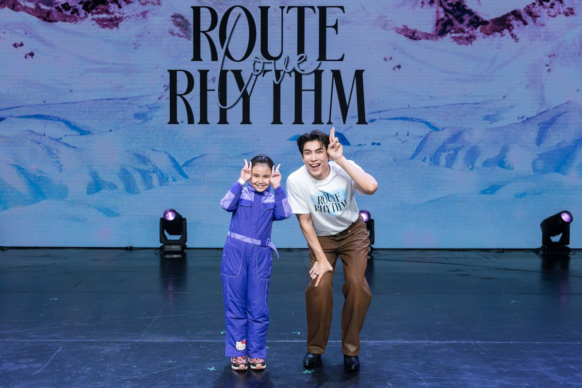 Mewlions_JK's tweet photo. นึกว่าจะยืนเกร็ง.. ยิ้มเป็นละเนอะ สบายใจ 

MEW ROUTE LOVE RHYTHM

@MSuppasit
#RouteLoveRhythm
#MewSuppasit https://t.co/ISNtY67xw6