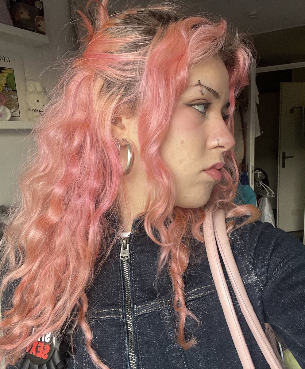 anastasia🪽 tweet media