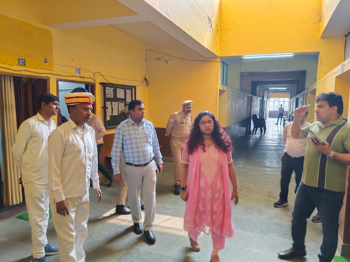 CDO Sitapur tweet media