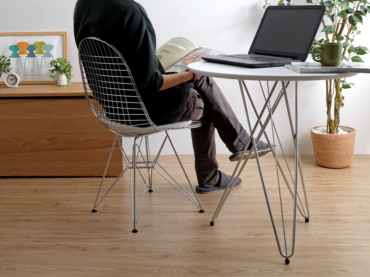 rm_lifestylelab's tweet photo. 洗練されたワイヤーデザインが魅力のイームズ「Wire Chair DKR」🪑
軽量で耐久性に優れ、どんな空間にも馴染む名作チェア。
完成品で届いてすぐ使えるのも嬉しいポイントです🪄
🛒��� https://t.co/Iefe1xWqP0
#椅子 #インテリア #家具 #雑貨 #小物 #eames #リプロダクト
📌#ライフスタイルラボ https://t.co/T5CiL7Cxz4