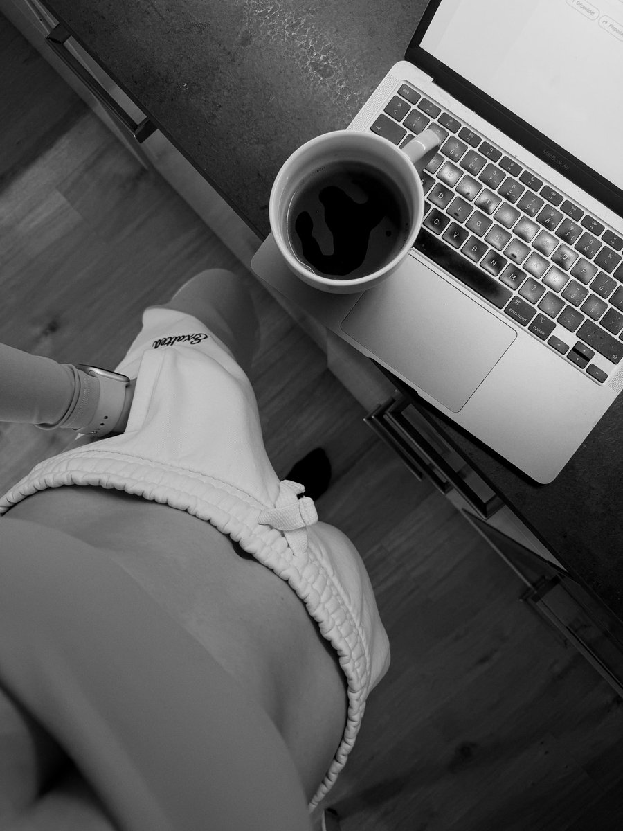 Evca Wolf tweet media