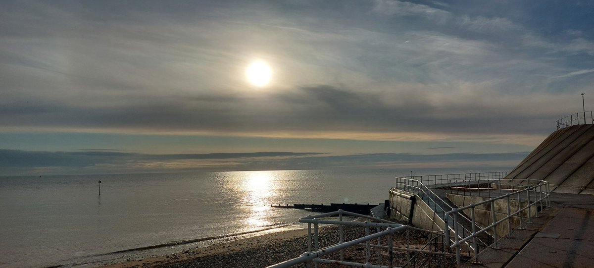 DR SIMON LEE tweet media