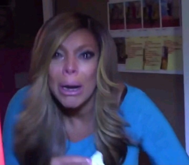 QUE MIERDA ME ESTAS CONTANDO??????????? COMO QUE HEESEUNG DEJA ENHYPEN QUE MIERDA ESTO ES UNA BROMA???