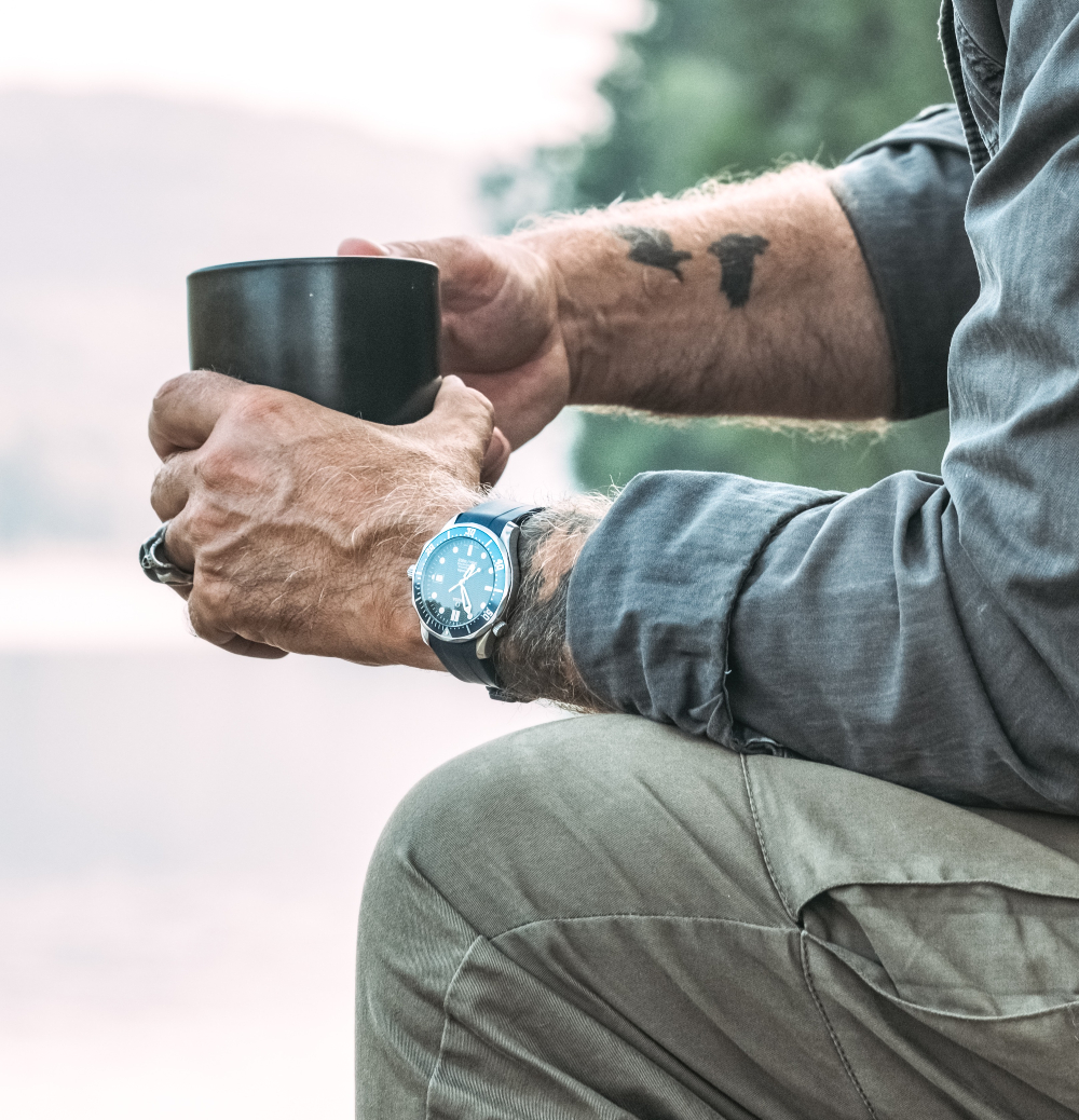 wisstraps's tweet photo. Built for wherever the day takes you 🌲
The Omega Seamaster paired with our blue integrated rubber strap. Waterproof, flexible, and ready for any adventure - from ocean dives to everyday wear.
📸: @calibre321
#wis #watchstraps #wisstraps #watch https://t.co/c4FUNS7bLJ