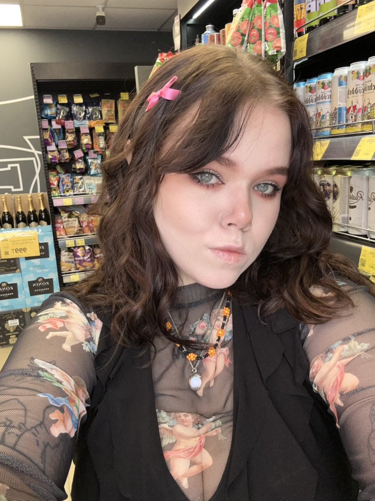 ред булл с айраном. tweet media