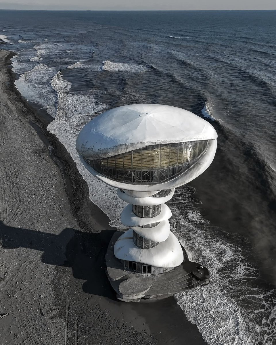 Fľøkï tweet media