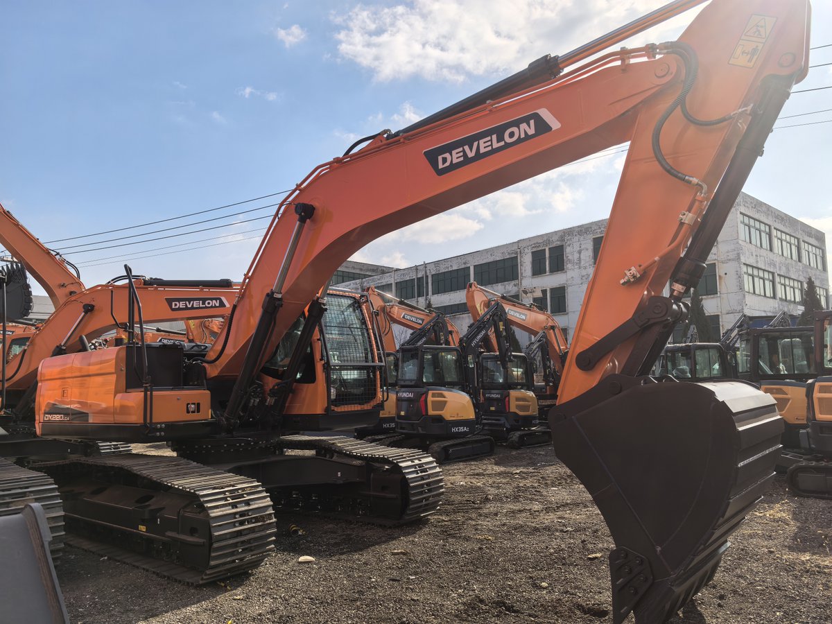 Anya2659's tweet photo. 🚜 Doosan/DEVELON Excavators – Full Range Available
🔥 Welcome to Inquiry!
https://t.co/je4qiz09vK
+86 15601076882

#excavator #DOOSAN #DEVELON #HYUNDAI #caterpillar #SEM #crawlerexcavator #loader #wheelloader #xcmg #zl50gn #sany #zoomion #telehandlers #comcretepump #forklift https://t.co/woUv4DQ5rg