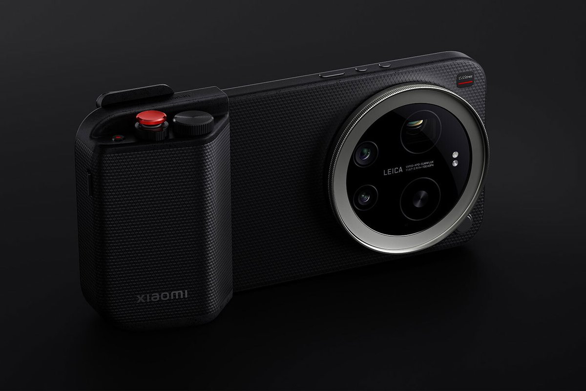 Lämnar du systemkameran hemma oftare nu?: Du som läser Fotosidan vet bättre än de flesta vad som skiljer en systemkamera från en bra mobilkamera. Men frågan är en annan: hur ofta lämnar du systemkameran hemma – och vad avgör det valet? fotosidan.se/cldoc/sponsrat…