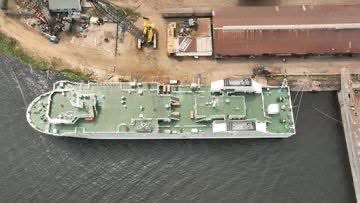 lulanzeashirafu's tweet photo. Tanzania and Uganda have unveiled the largest locally built ship on Lake Victoria at the port of Mwanza.

The vessel can carry 1,200 passengers, 400 tonnes of cargo, and more than 20 vehicles, making it the largest locally manufactured freshwater passenger and cargo ship in East Africa. 
It is expected to improve transport and trade across Lake Victoria.

Thank you president @KagutaMuseveni and @SuluhuSamia