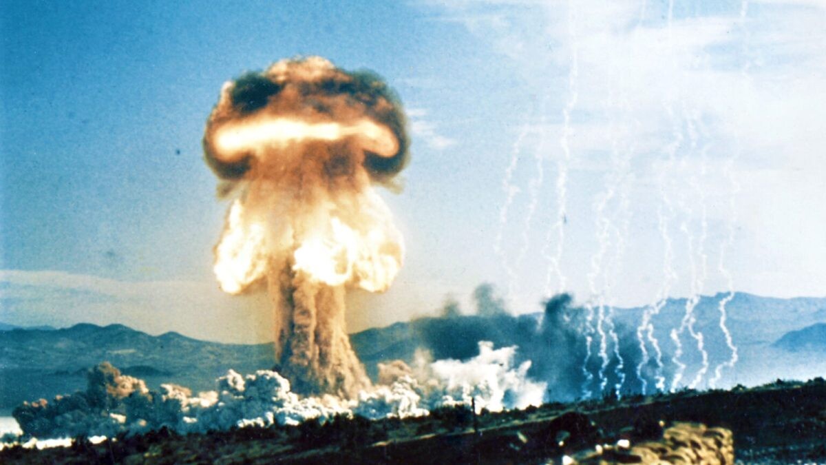 Parier sur l'apocalypse : Polymarket supprime un marché sur une explosion nucléaire. Pendant ce temps, les paris sur les frappes au Moyen-Orient soulèvent de graves soupçons de délits d'initiés.
👉 l.numerama.com/m86