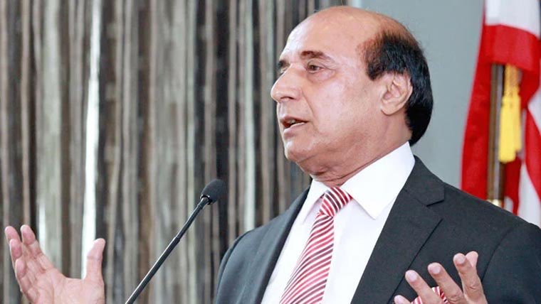 🛑یہ لوگ عمران خان کو لے کر سیریس نہیں ہیں 

اسلام آباد ہائیکورٹ آج ہی فیصلہ کرنا چاہ رہی تھی لیکن وکیل لطیف کھوسہ کی جیل رولز سے متعلق تیاری نہ ہونے کی وجہ سے عدالت نے سماعت پرسوں تک ملتوی کردی