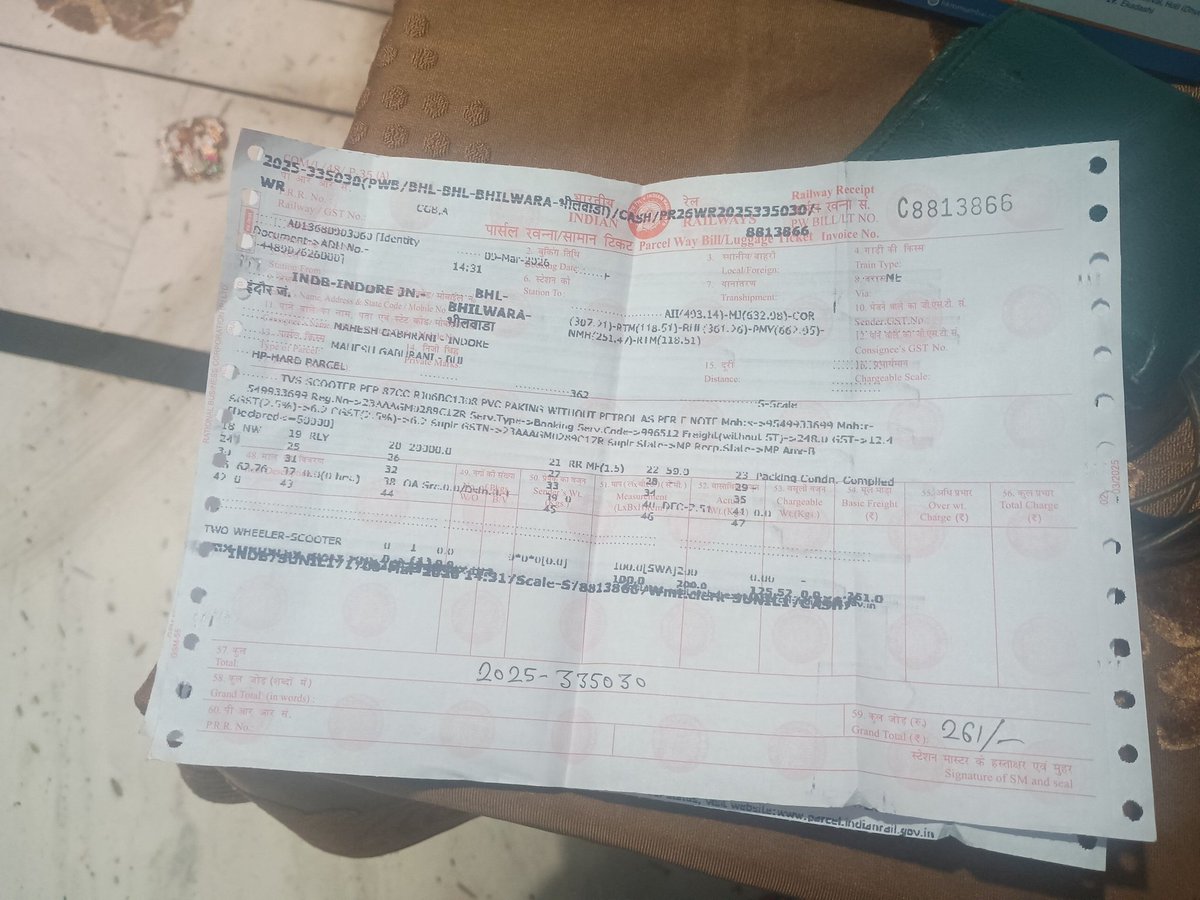MGabhrani's tweet photo. @DrmAjmer yesterday I booked one two wheeler from Indore railway station to Bhilwara with PRR 2025335030 . The outside agent did the packing and charged 454 rupees..he again asked for charges for loading the vehicle and authority denied me to pay him. Now there is no update https://t.co/PPj9x29AY6