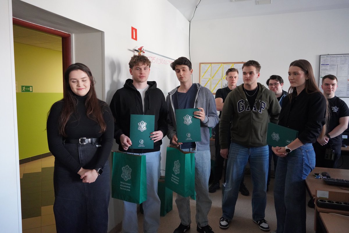 WYDZIAŁ CYBERNETYKI WAT tweet media