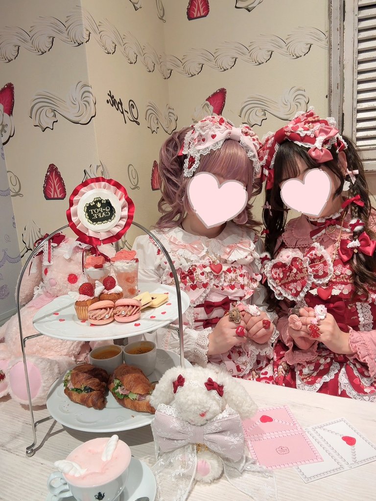 rocon_ringo_5_5's tweet photo. ユキちゃんと今年も一緒にうさくみゃちゃんコーデができてしあわせ🐰❤❤❤ https://t.co/jd3Gi5vYd6