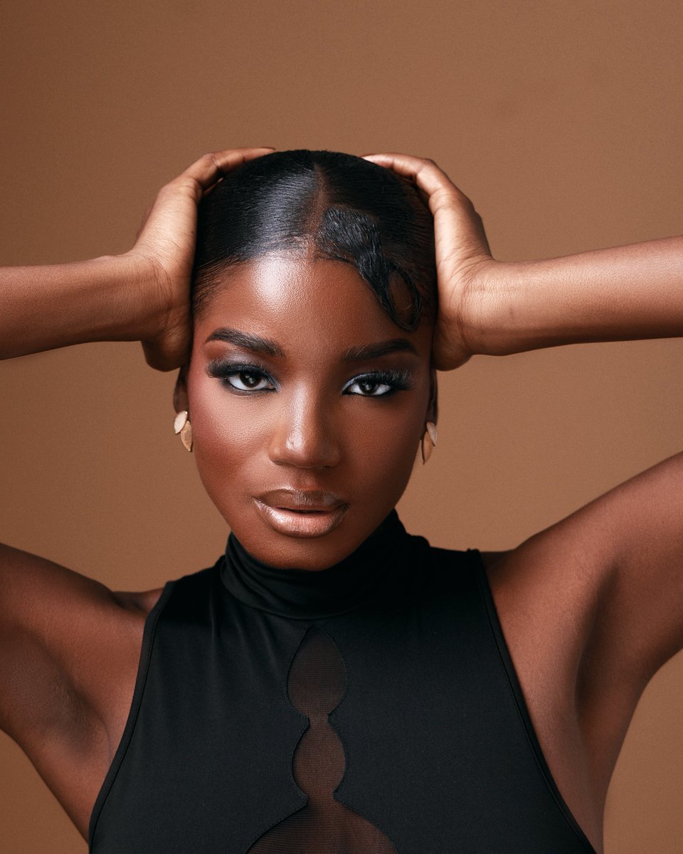 Just because I’m so damn good at makeup and the photographer ate😌😍

💄 - me (instagram.com/kealain_mua)
📸 - instagram.com/daniel.o_visua…

I’m available for makeup bookings.
Send a dm