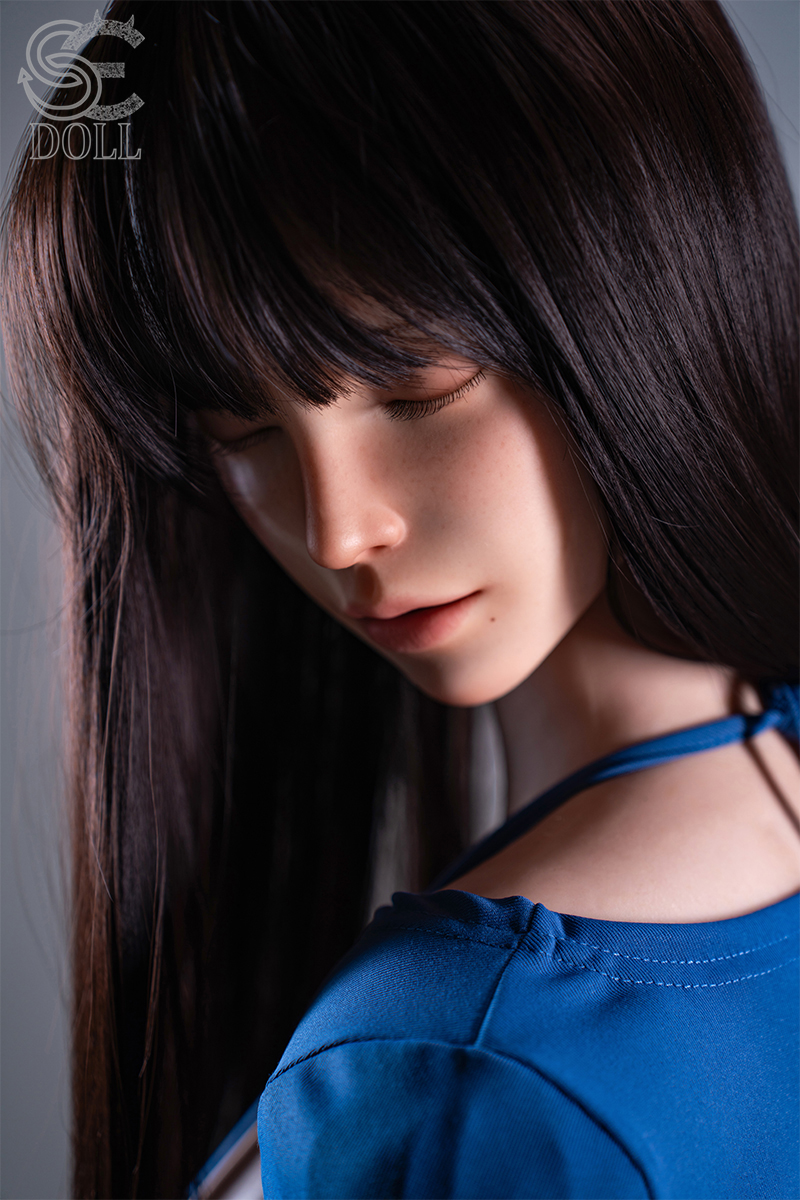 AliceSE155833's tweet image. She’s asleep… but the curves are wide awake.

Introducing:
Jenny.O (Closed Eyes)
paired with the new ST4 BBW torso body.

A softer presence meets fuller curves.

More in the blog 👇
sedoll.com/sedoll-sex-dol…

#sedoll #newarrival #torso