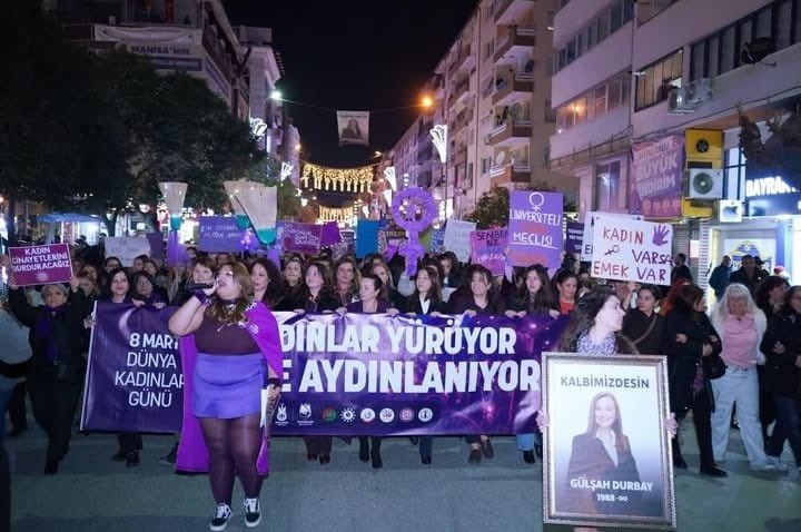 Manisa Kadın CinayetleriniDurdurduracağızPlatformu tweet media