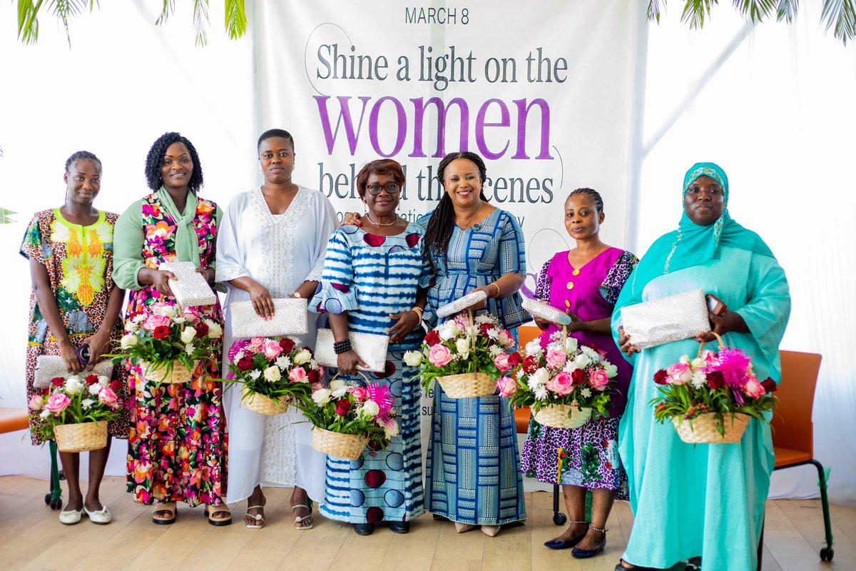 MUwanyiligira's tweet photo. Investing in people means recognizing every contribution. Today, we celebrated the unsung heroes of our @WorldBank CI office: our security &amp; cleaning teams, the women "behind the scenes". Their tireless dedication is the foundation of our daily success. We see you &amp; we thank you! https://t.co/5ImrtpdAE7