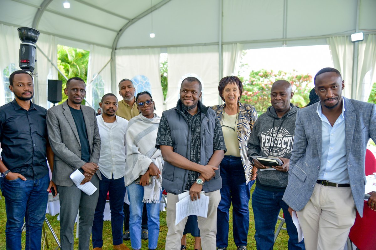 LeoAfricaInst's tweet image. Mariam Luyombo is leading the renewal of @ALIEastAfrica, &amp;amp; we are proud to associate 👏🌟 

Her mission is clear — Fellows' active contribution, &amp;amp; extending the richness of the #ALI #Aspen culture to more people 🌍💡

It ripples outward 🌊✨

#LéOAfricaInstitute #ALIEA