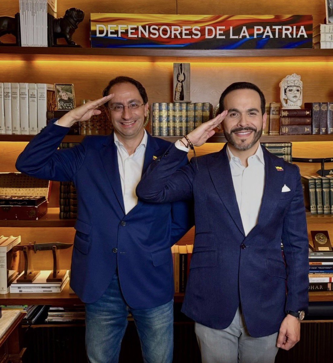 JCGossain's tweet photo. Gran acierto la designación de José Manuel Restrepo como fórmula vicepresidencial de Abelardo. Un hombre que además de caer bien, es un destacado profesional que representa respeto y responsabilidad en el mundo académico y empresarial. En tiempos de tanta agresividad y estridencia, hacer política con altura es un deber. Por el otro lado, más interesados en el cálculo político y electorero, pretenden hacernos repetir el desastroso experimento de una Francia Márquez 2.0.