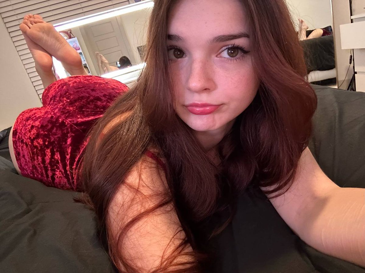 Summer Iris tweet media