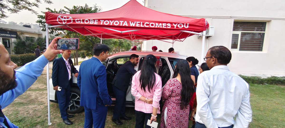 An engaging display of the Toyota Urban Cruiser Hyryder was held at GNKITM Technical Campus, Yamunanagar. Visitors explored the SUV and learned about its features and offers. Sharing glimpses from the event.

#GNKITM #Yamunanagar #HybridSUV #UrbanCruiserHyryder #GlobeToyota