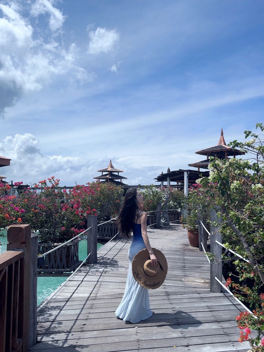 yanqing29's tweet photo. 🌊 https://t.co/k9LUGMly0m
