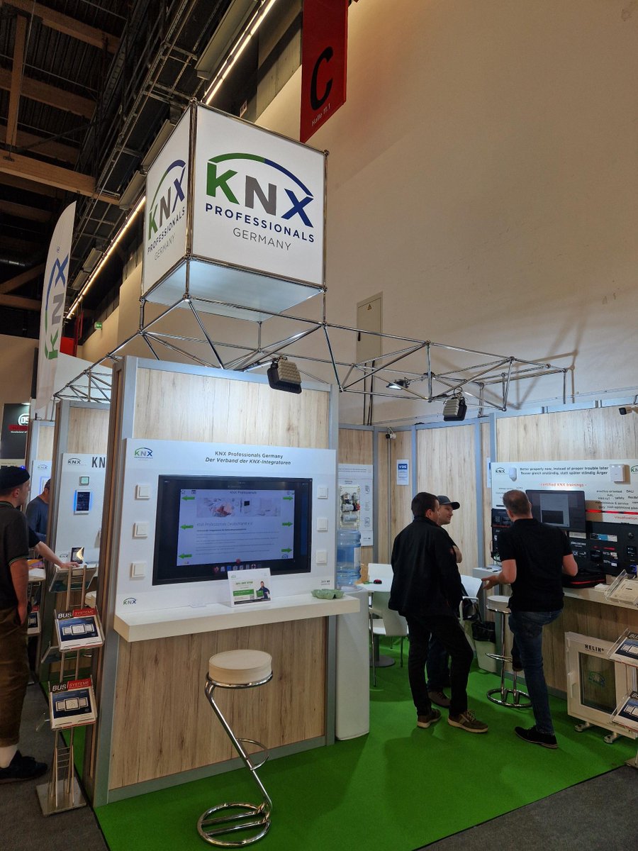 Robustel tweet media