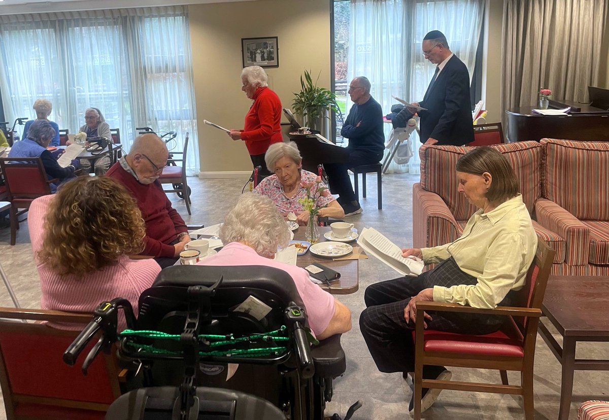 JLife Magazine tweet media