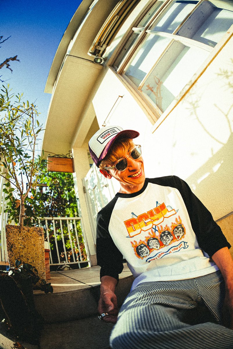 DECORATE YOUR LIFE tweet media