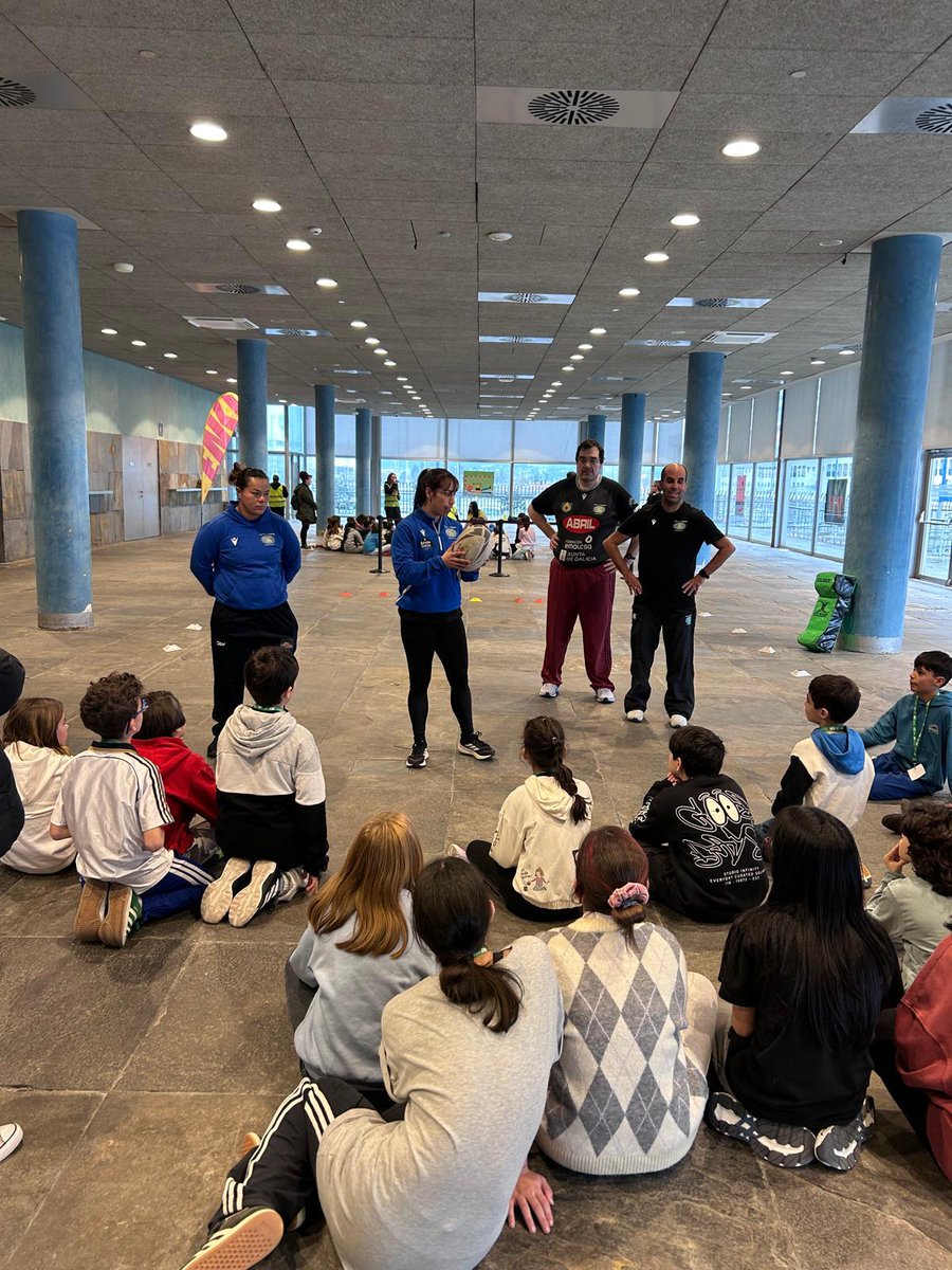 CRAT1976's tweet photo. La semana pasada los Sharks formaron parte del encuentro provincial de deporte adaptado, organizado por ENKI, donde el rugby inclusivo ofreció un taller.

Uh Ah Sharks! https://t.co/jeu3kJg8Pz