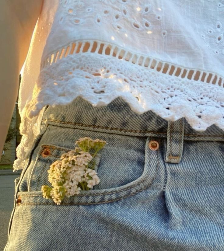 nora ❀*:・ tweet media