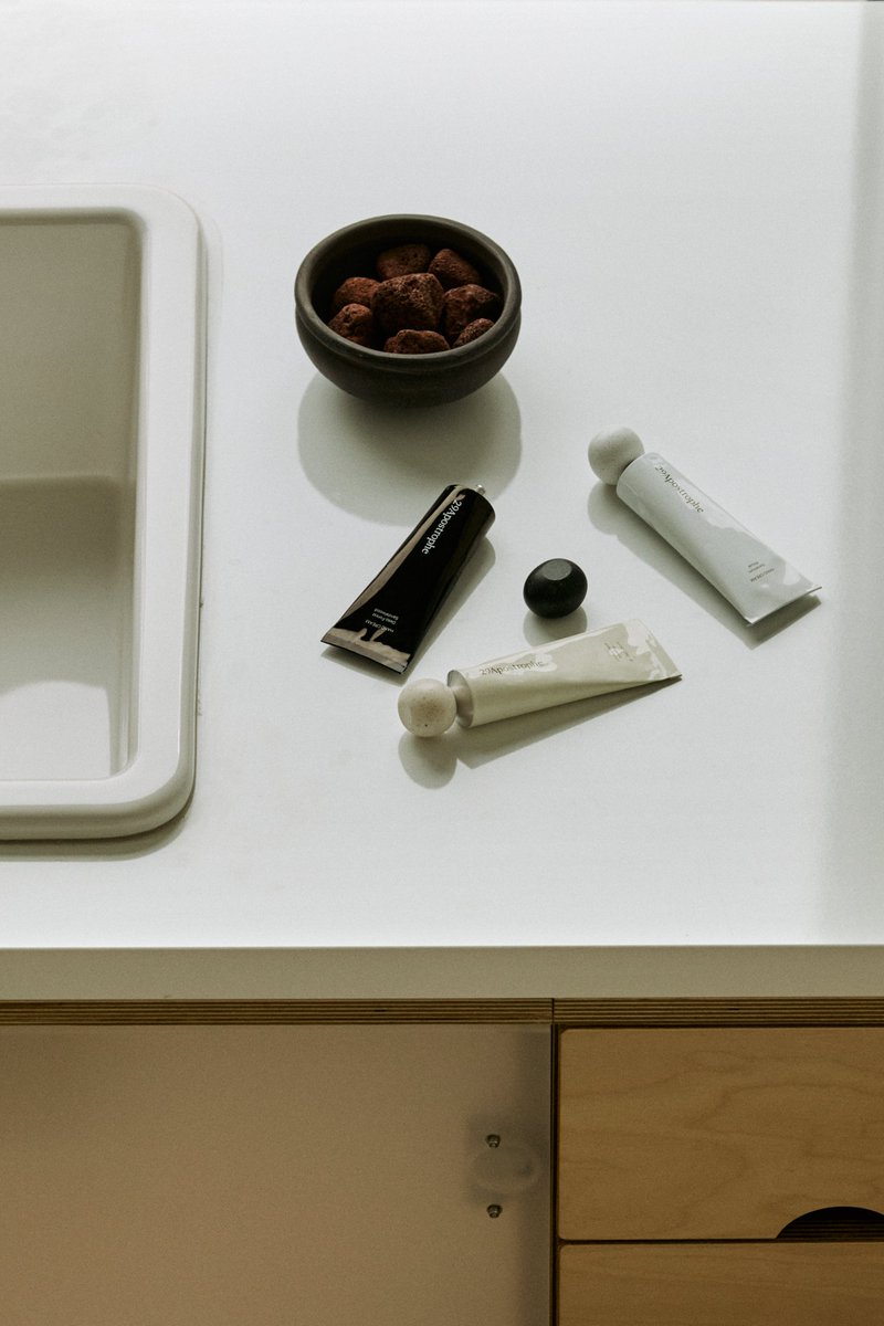 이구어퍼스트로피 (29') tweet media