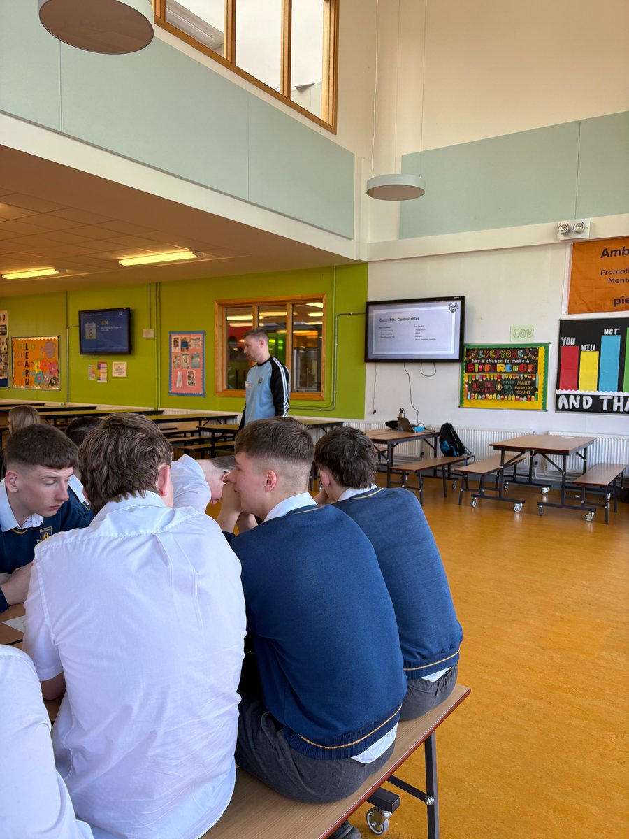 Scoil na Tríonóide Naofa tweet media