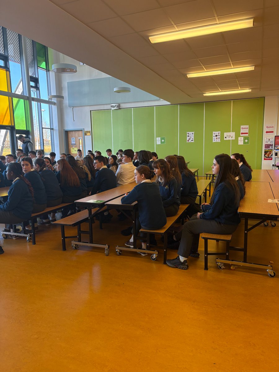 Scoil na Tríonóide Naofa tweet media