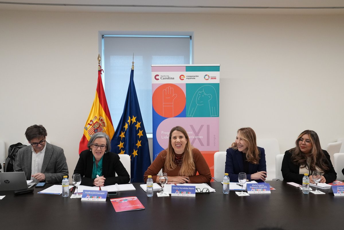 🚀2ª jornada de Mujeres Líderes Iberoamericanas 2026 #MLI2026

🗣️Empezamos con Cristina Hernández, directora del
@instmujeres hablando sobre políticas de igualdad en España

🔗fundacioncarolina.es/xi-edicion-muj…

#CooperaciónFeminista #8M
