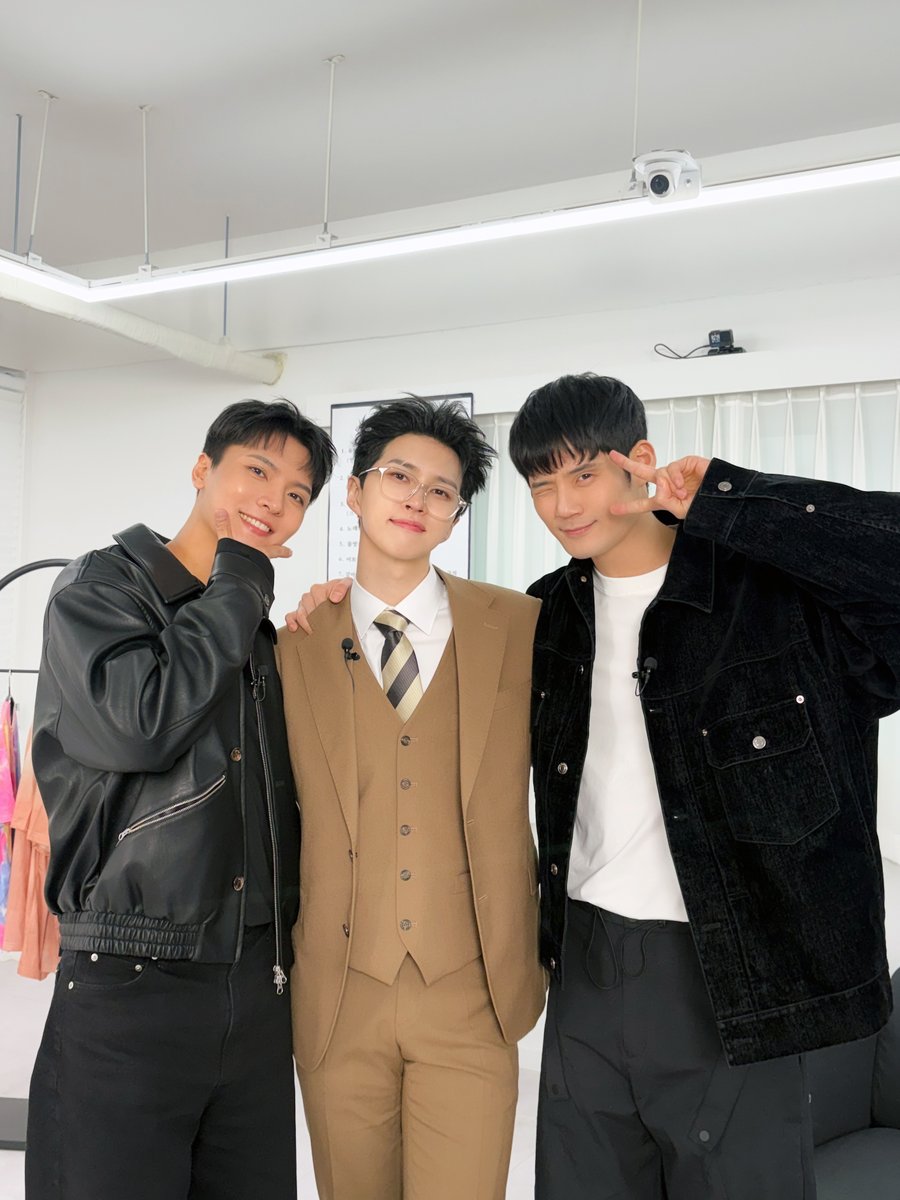 개인기 디자인 스쿨 tweet media