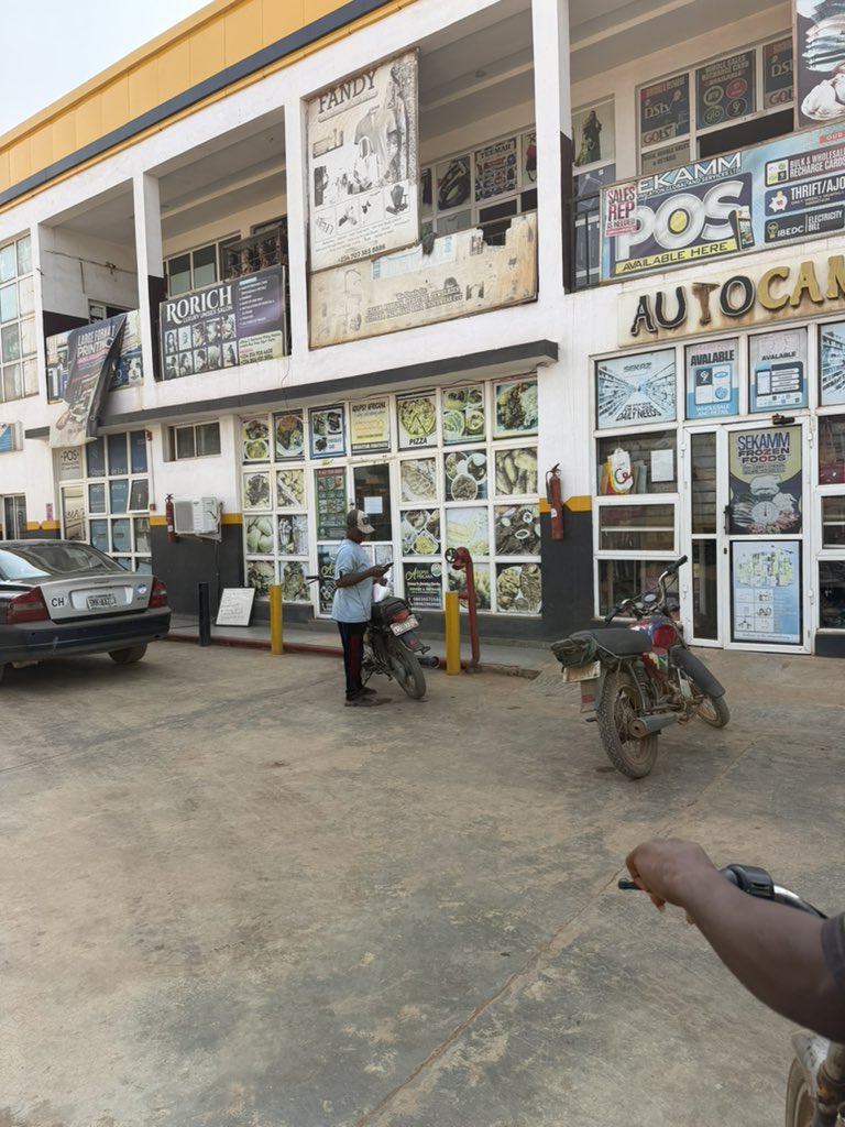 Oluwatumilara tweet media