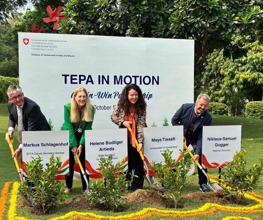 Maya Tissafi tweet media