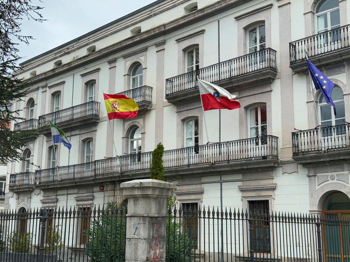 Ayuntamiento de Laredo (Cantabria) tweet media