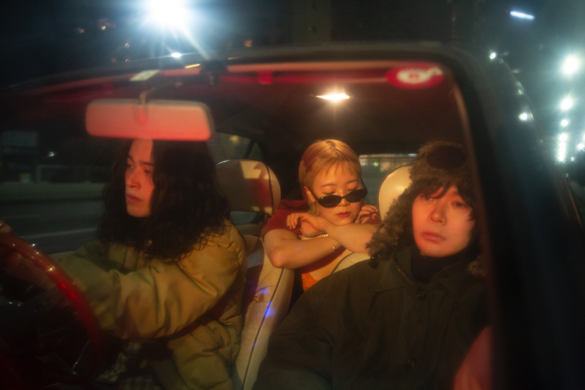 digle_tokyo's tweet photo. BROTHER SUN SISTER MOON、約3年4ヶ月ぶりの新曲「Boring TV」を配信

オンラインゲームの中で生まれる関係のような、仮想空間で芽生えるつながりの記憶からインスピレーションを得て制作したインディロック楽曲。フランス〈Nice Guys〉から配信
https://t.co/K3wVHgMWmH
@BSSM_is https://t.co/kaLgOv3ZTW