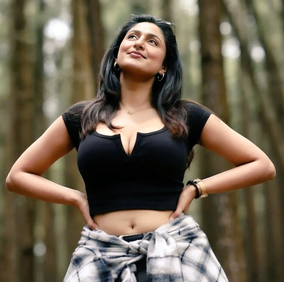 Opposite attracts and with this their eyes failed