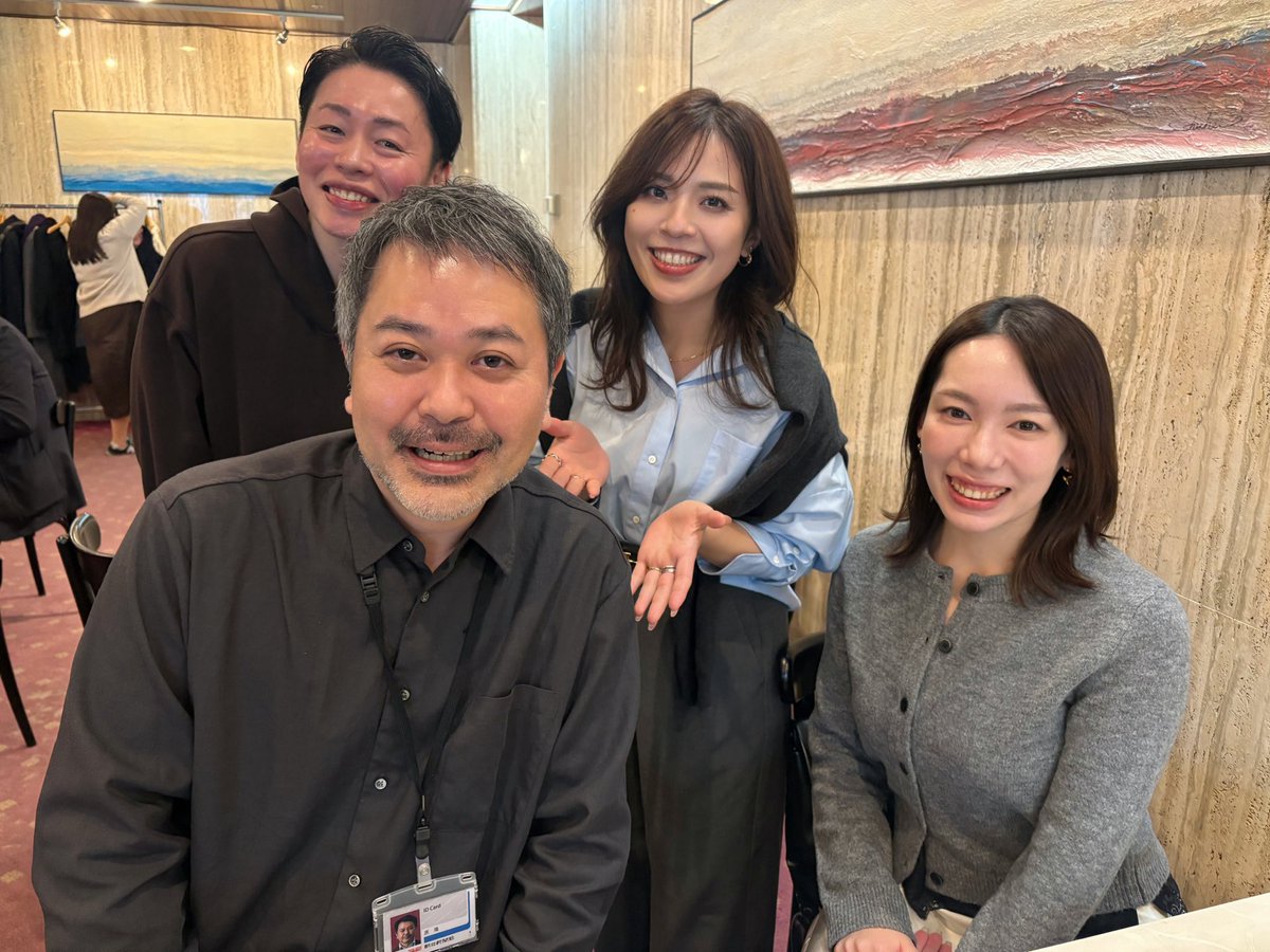 Megumi_Isogawa's tweet photo. UPSIDER組で、朝日新聞社に遊びに行ってきました。

原さんがお元気かどうかを確認できてうれしい！ https://t.co/iyJQwRjHrA