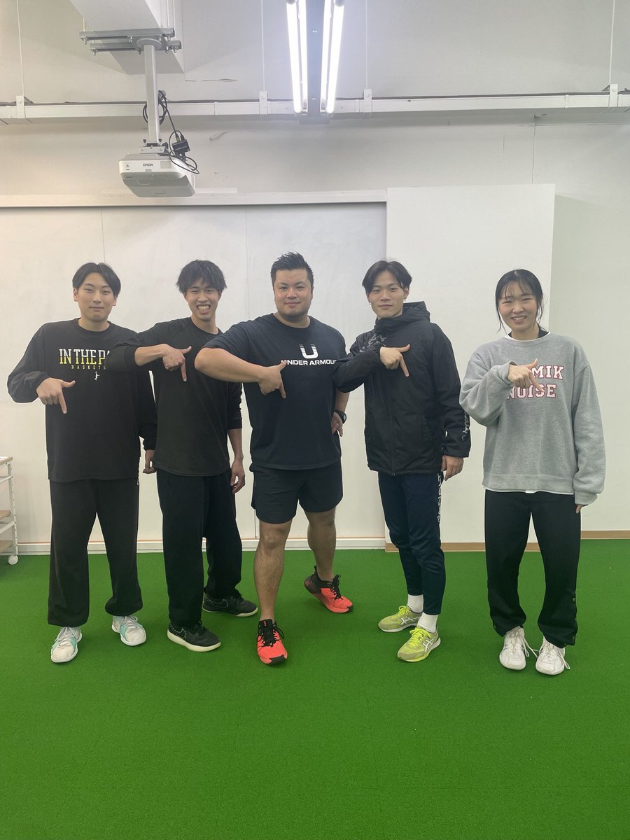 team_dah's tweet photo. 履正社国際医療スポーツ専門学校特別講義
【エデュケーション】

履正社国際医療スポーツ専門学校との取り組みで「ムーブメントプリパレーション」と「方向転換」に関する特別講義を実施しました。

DAHでは、将来スポーツ界を支えていく皆様の力となれるよう積極的な取り組みを行っています。

#dah https://t.co/Gz5meBMqA0